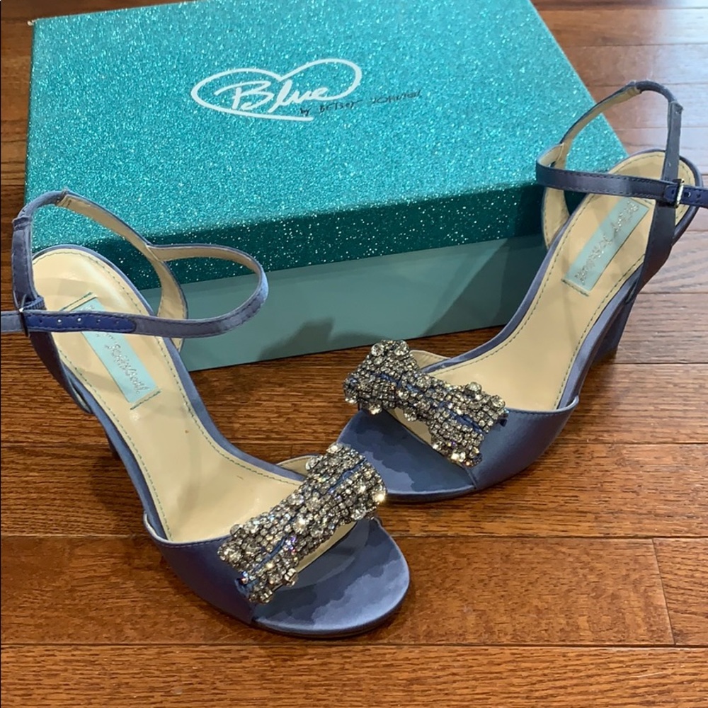 Betsy Johnson Wedge Sandal size 7